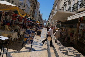 Residentes de Lisboa protestan contra