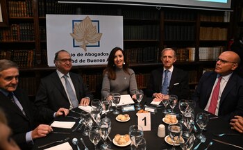 La Vicepresidenta participó de un