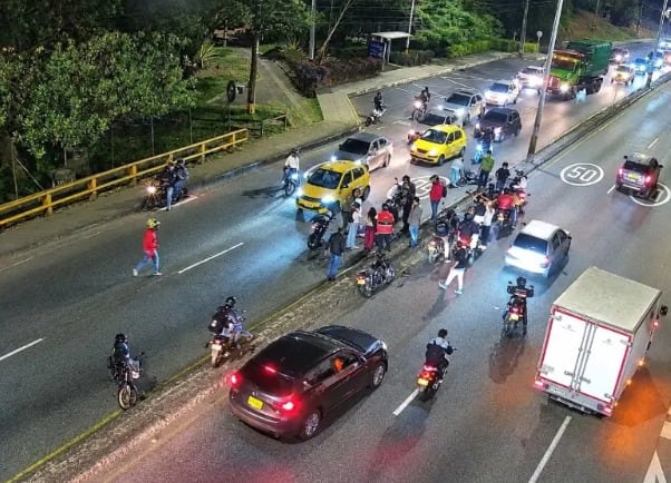 Las cámaras públicas de la zona permitieron a las autoridades identificar la placa del vehículo que se dio a la fuga - crédito Redes sociales