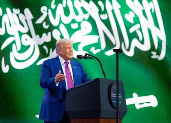 Durante su gira por Medio