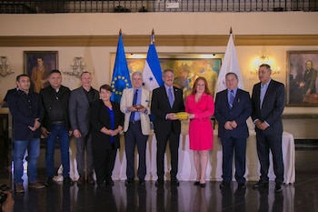 El memorando obliga al cumplimiento del Reglamento Europeo Contra la Deforestación, exigiendo trazabilidad completa y producción libre de zonas deforestadas para exportar a la UE. (Foto: Casa Presidencial)