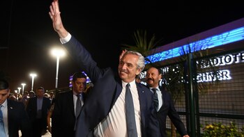 Alberto Fernández - saludo