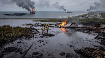 Explosiones en la refinería Olmeca, ubicada en Dos Bocas, un derrame que afectó a gran parte del Golfo de México y un incendio que duró más de 100 días en Veracruz, algunas de las principales afectaciones ambientales de Pemex en lo que va de 2026.