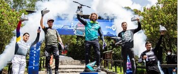 El francés Adrien Loron se