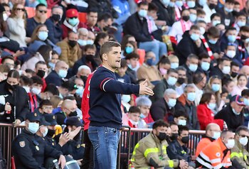 Robert Moreno, durante el partido.