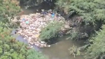 Santa Marta enfrenta riesgo sanitario y ambiental por permanencia de isla de basura en el río Gaira