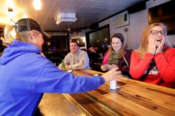 En los bares no había