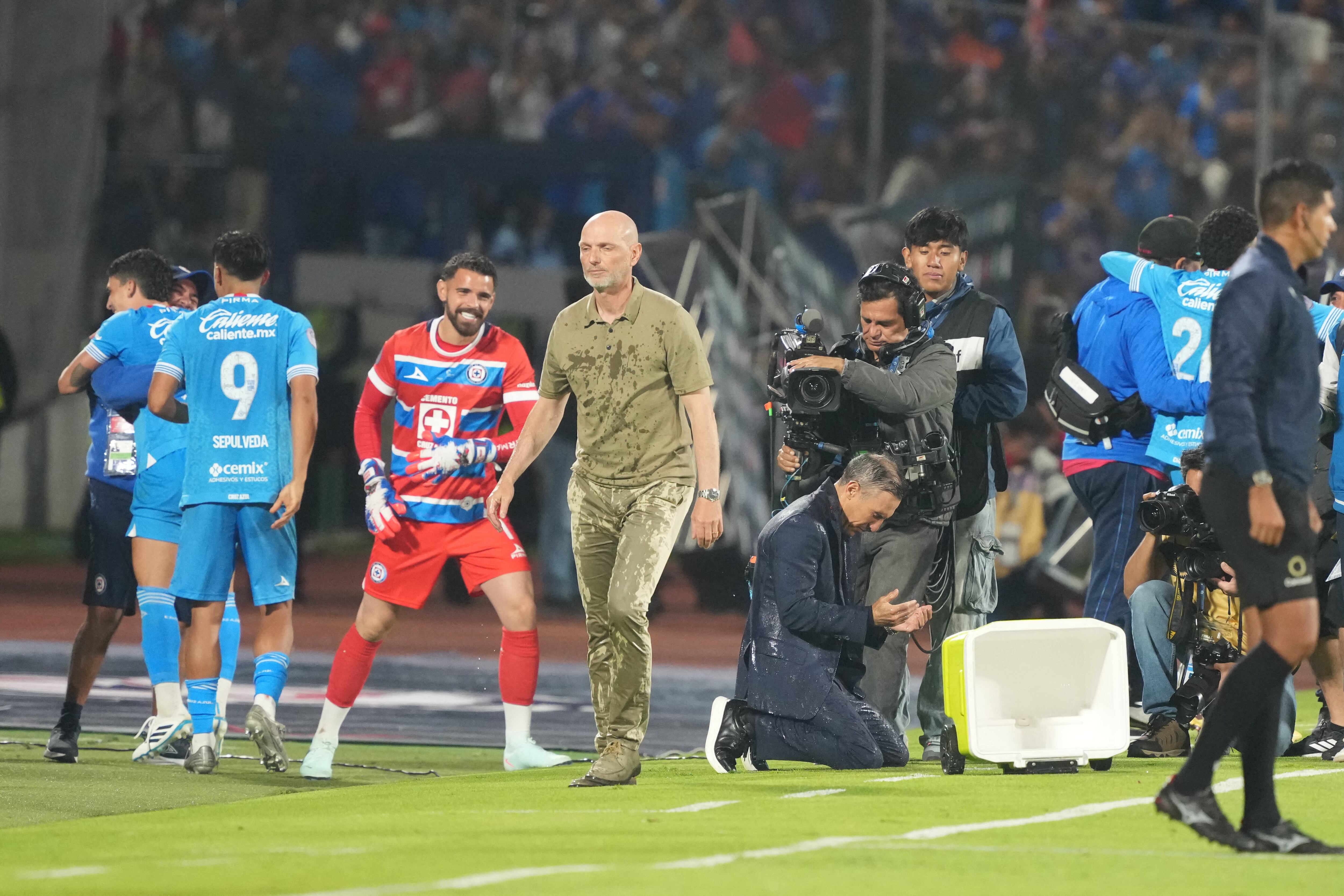 Jun 1, 2025; Mexico City, MEX; Vancouver Whitecaps FC head coach Jesper Sorensen walks off the pitch after the match against Cruz Azul during the final of the Concacaf Champions Cup at Estadio Olímpico Universitario. Mandatory Credit: Kirby Lee-Imagn Images
