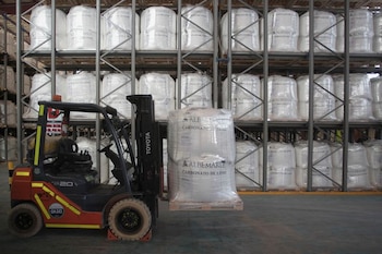 Grandes bolsas de carbonato de