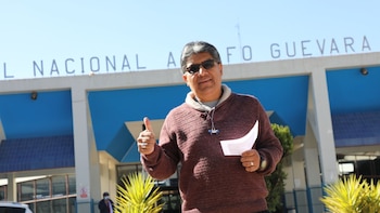Dos pacientes de EsSalud Cusco recuperan progresivamente la visión tras someterse con éxito a trasplantes de córnea realizados en el Hospital Nacional Adolfo Guevara Velasco - Créditos: Essalud.
