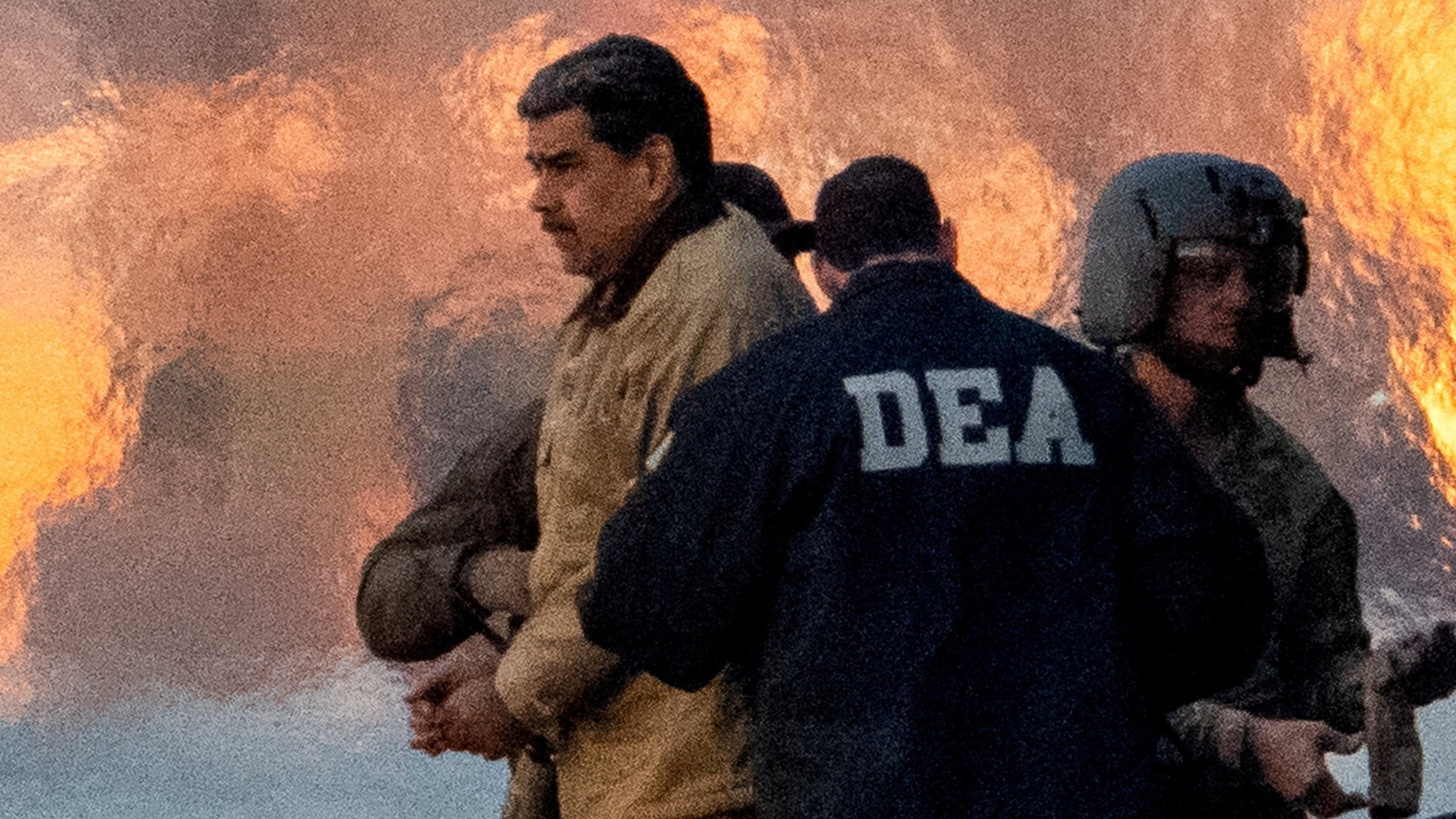 FOTO DE ARCHIVO: El capturado dictador de Venezuela, Nicolás Maduro, es escoltado, mientras se dirige a la Corte Daniel Patrick Moynihan de los Estados Unidos (Reuters)