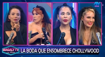 Melanie Martínez y la chica del ‘auto rana’ aparecen de negro en pleno programa sobre la boda de Christian Domínguez. Captura: Magaly TV La Firme.