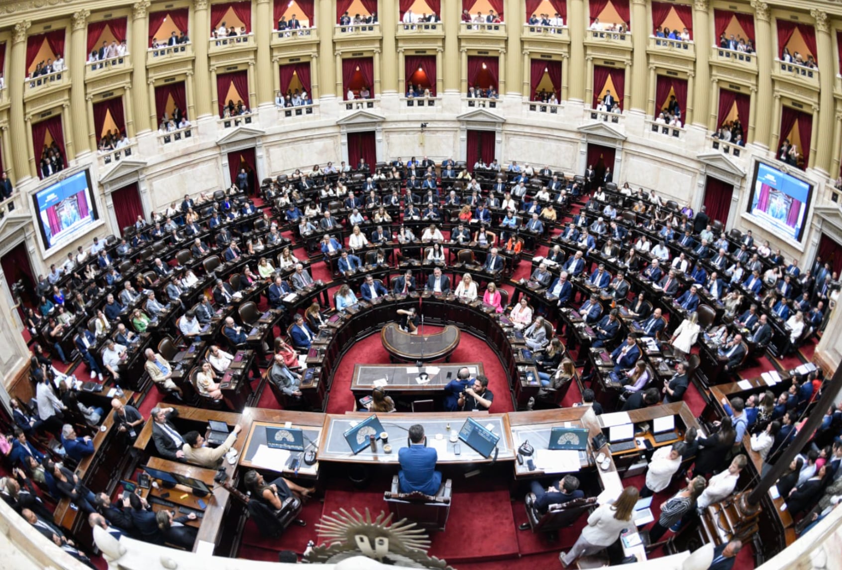 El recinto de la Cámara de Diputados a pleno en una sesión