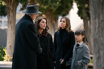 Damián, Digna e Begoña em 'Sonho de Liberdade' (ATRESMEDIA).