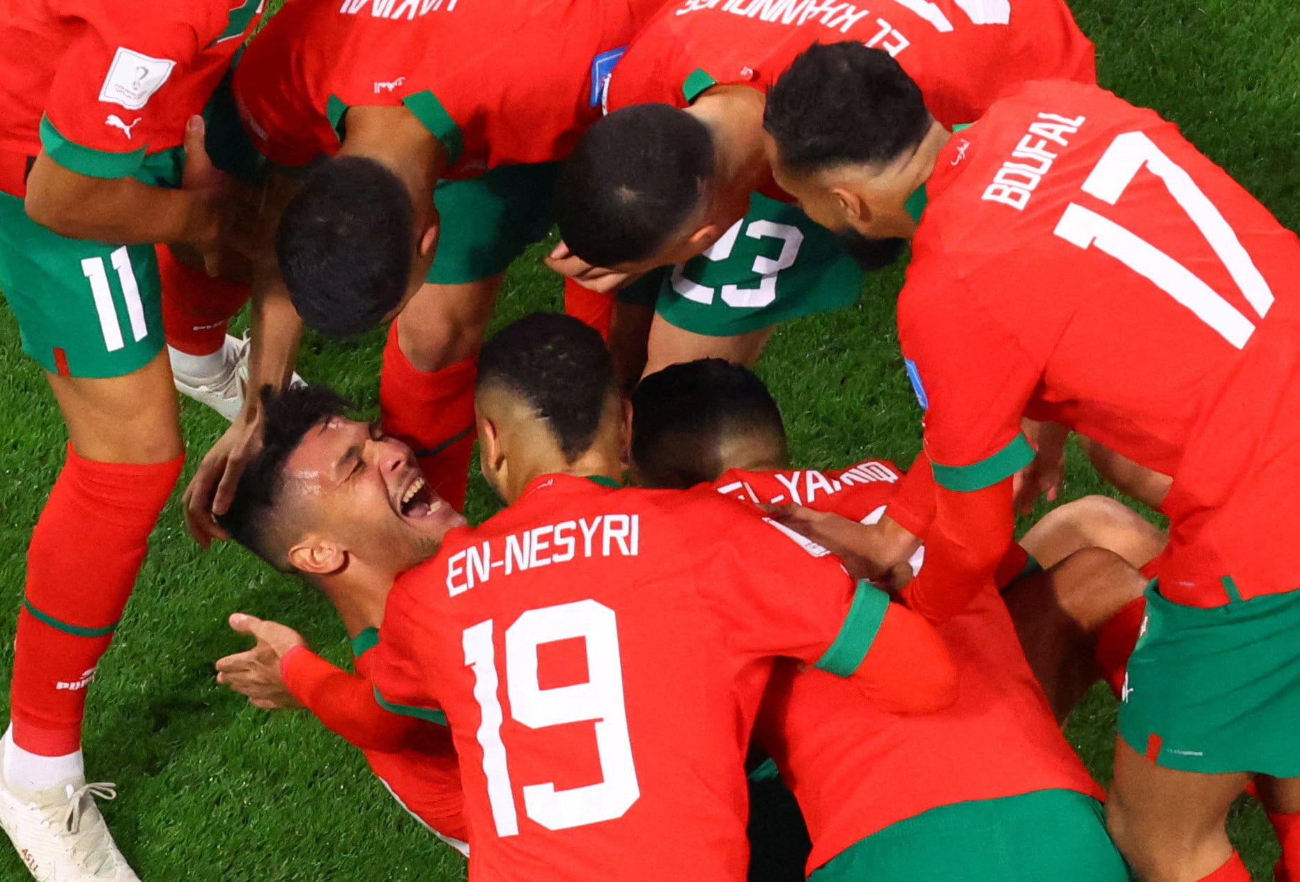 Achraf Dari con Youssef En-Nesyri y Sofiane Boufal-crédito Fabrizio Bensch/REUTERS TPX IMAGES OF THE DAY