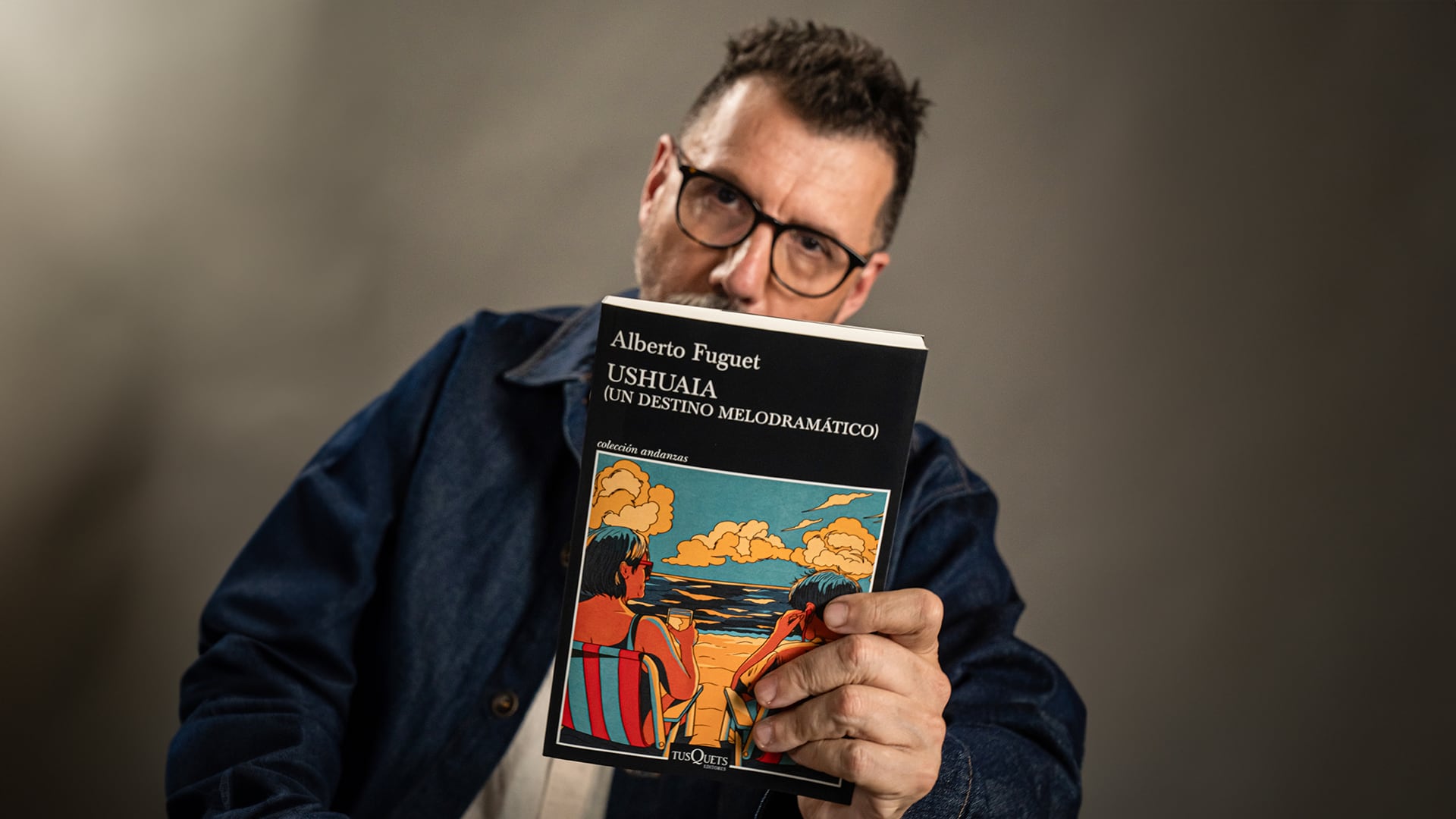 Alberto Fuguet presenta su novela "Ushuaia" y reflexiona sobre su infancia
