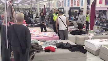 Violencia en vivo en un reality serbio similar a Gran Hermano: una fuerte pelea terminó con detención y polémica