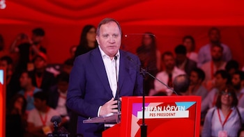 Löfven (PES) llama a la unión de los progresistas para combatir el autoritarismo: "No pasarán"
