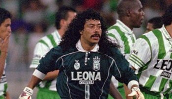 René Higuita fue homenajeado por