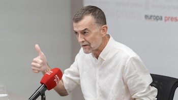 Maíllo (IU) pide apartar a Marruecos de la organización del Mundial 2030