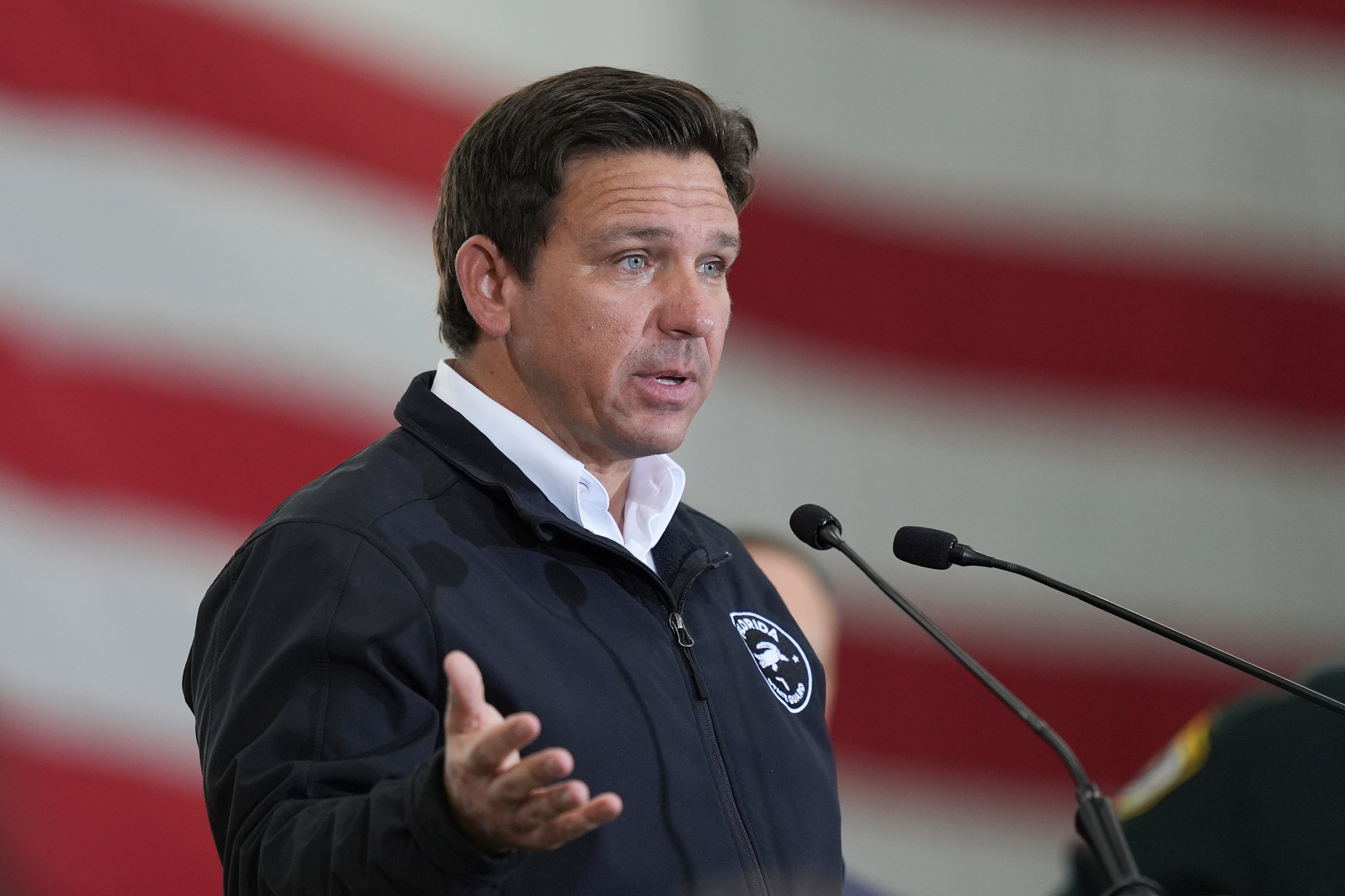 La administración de Ron DeSantis impulsa la ‘Carta de Derechos de la Inteligencia Artificial’ para evitar que los usuarios asuman los costos derivados de los nuevos centros de datos en Florida (AP Foto/Rebecca Blackwell, archivo)