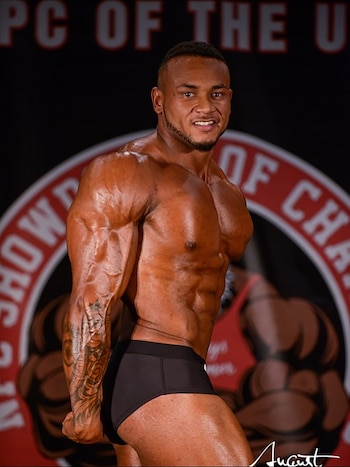 LaMarcus Morris compitió activamente durante