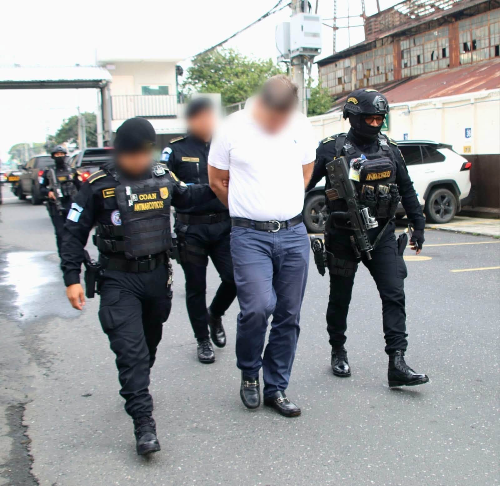 La Policía Nacional Civil de Guatemala capturó al piloto aviador Alejandro Beltranena Solís en el Aeropuerto Internacional La Aurora cuando intentaba viajar hacia El Salvador. (PNCdeGuatemala)