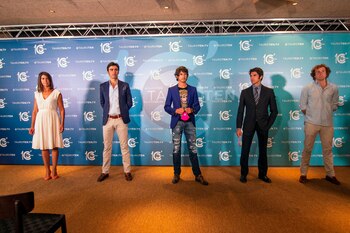 Cinco de siete "embajadores" de