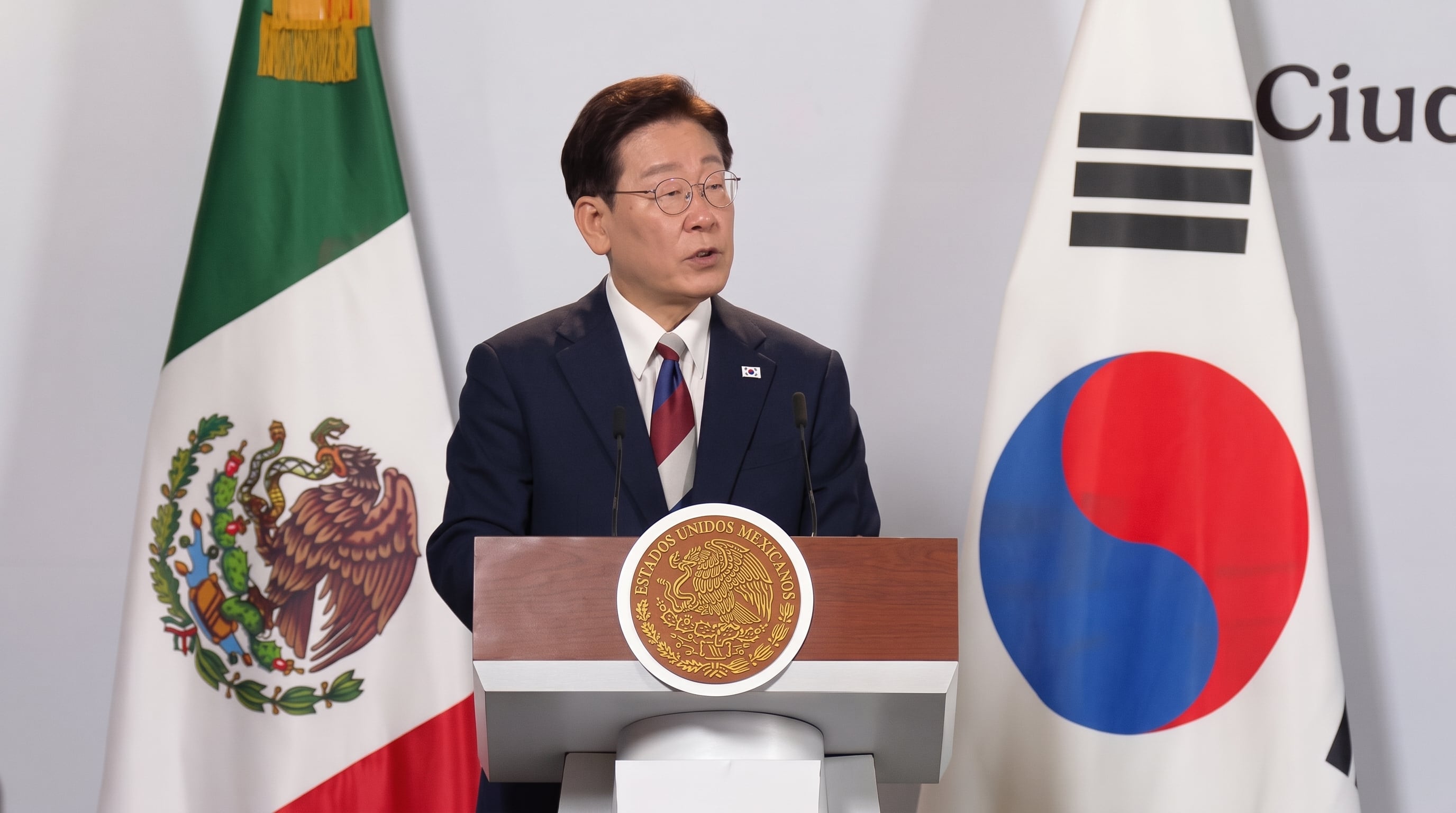México y Corea del Sur firman 17 acuerdos y hoja de ruta a 2030