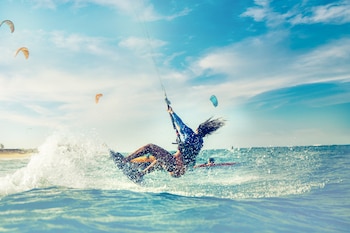Cabarete, en Puerto Plata, se consolidó como un destino del Caribe para surf, kitesurf y windsurf./ (Cortesía)