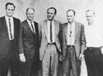 De izquierda a derecha Ervil,