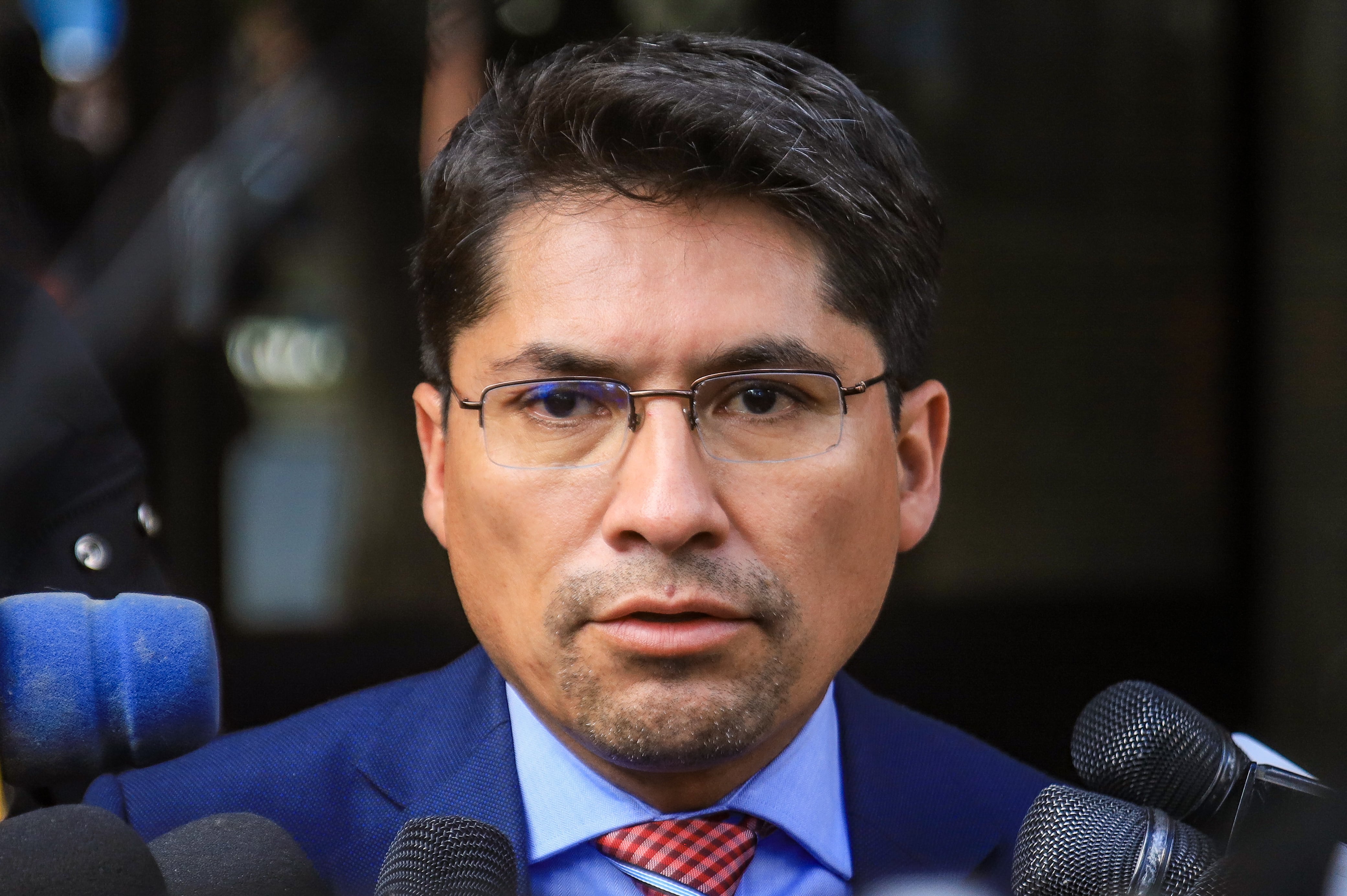 El abogado del ex presidente Luis Arce, Fernando Rivadeneira (EFE/ Gabriel Márquez/Archivo)