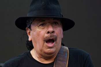 En 2022, Carlos Santana ya
