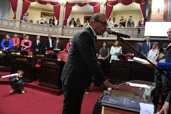 El senador Luis Vivona, uno