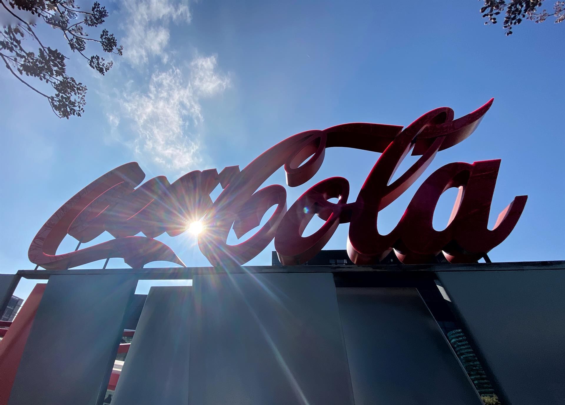 Coca-Cola Europacific Partners eleva ingresos un 3% a septiembre, hasta 15.684 millones, y anuncia dividendo