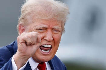 Trump defendió la comisión de