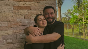 Murió Florencia, la hija mayor del cantante Lucas Sugo, a los 23 años