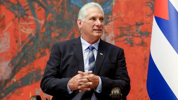 Cuba recibe un dique flotante