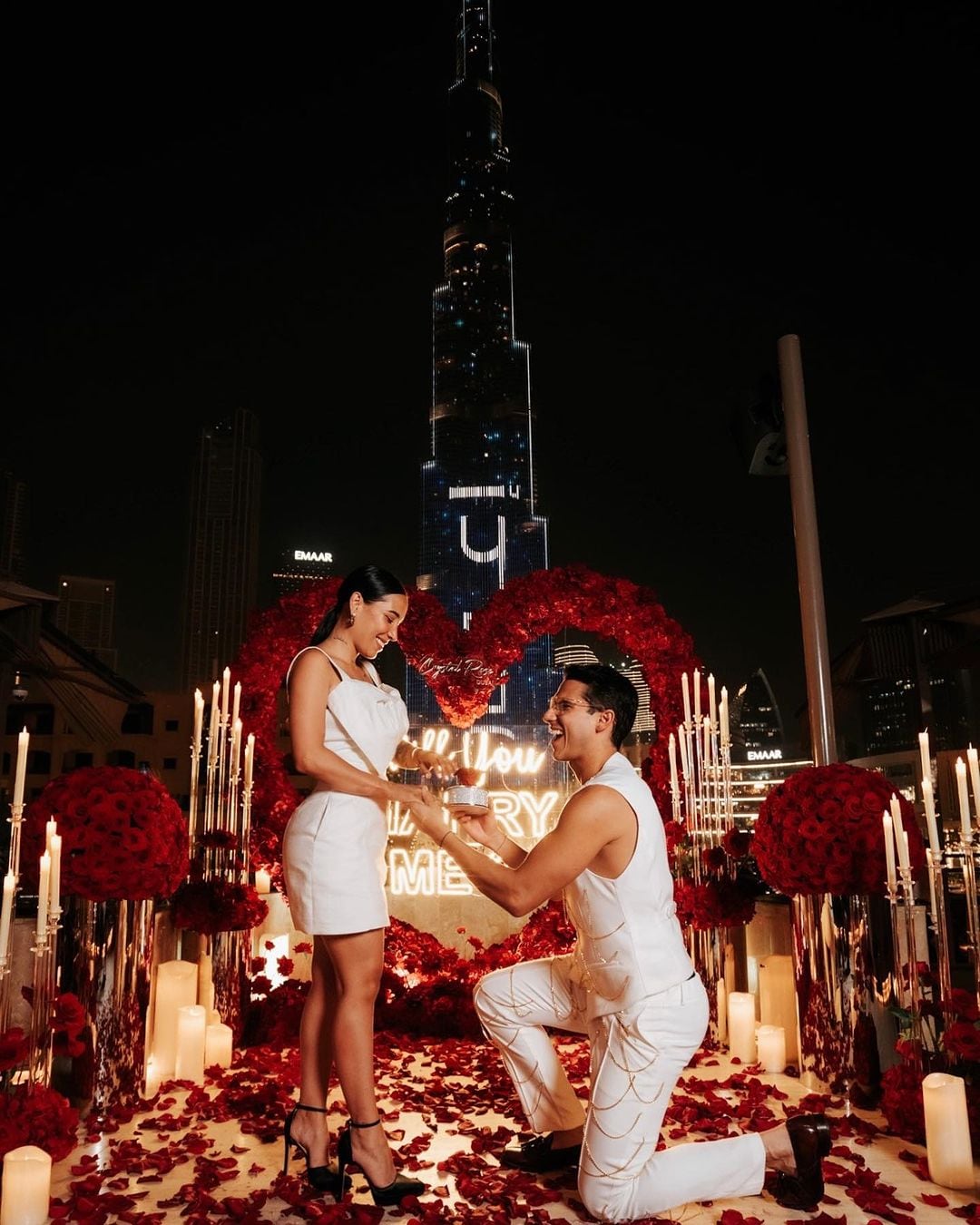 Dubai tiene una conexión especial con la pareja, teniendo en cuenta que allí le pidió matrimonio a Luisa - crédito @pipebueno/Instagram