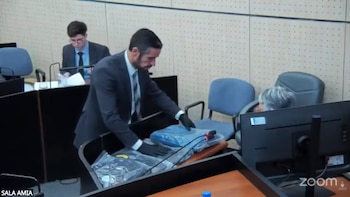La fiscal pidió mostrarle a Hilda Horovitz varios bolsos que fueron incorporados como prueba