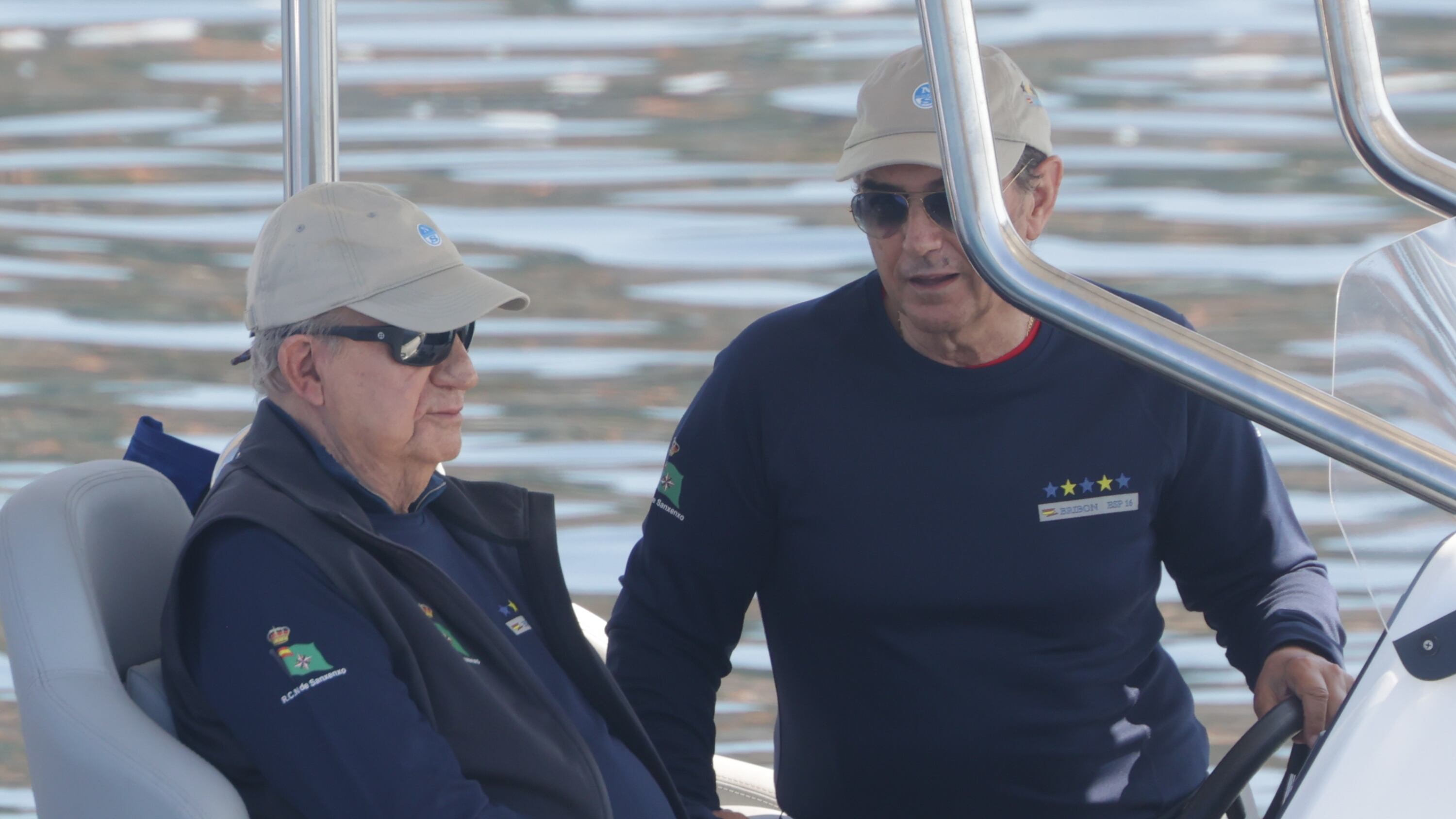 El rey Juan Carlos y Pedro Campos en la lancha