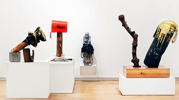 Además de escritor, Harry Lodge