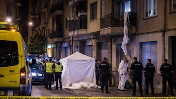 Tragedia en Pamplona: mujer nicaragüense fallece tras caer de un tercer piso al intentar huir de su expareja