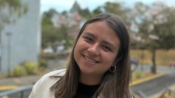 Activista interpone recurso de amparo contra el Ministerio de Seguridad Pública por operativo en traspaso presidencial de Laura Fernández