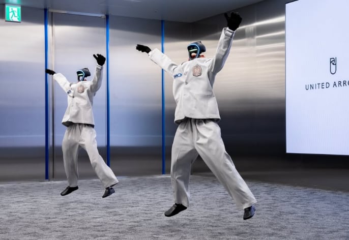 Ropa para robots humanoides ha sido diseñado en Japón. (GMO AI & Robotics)