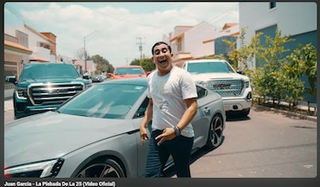 Juanito García tenía varios corridos que hablan del Cártel de Sinaloa. (Captura de pantalla)