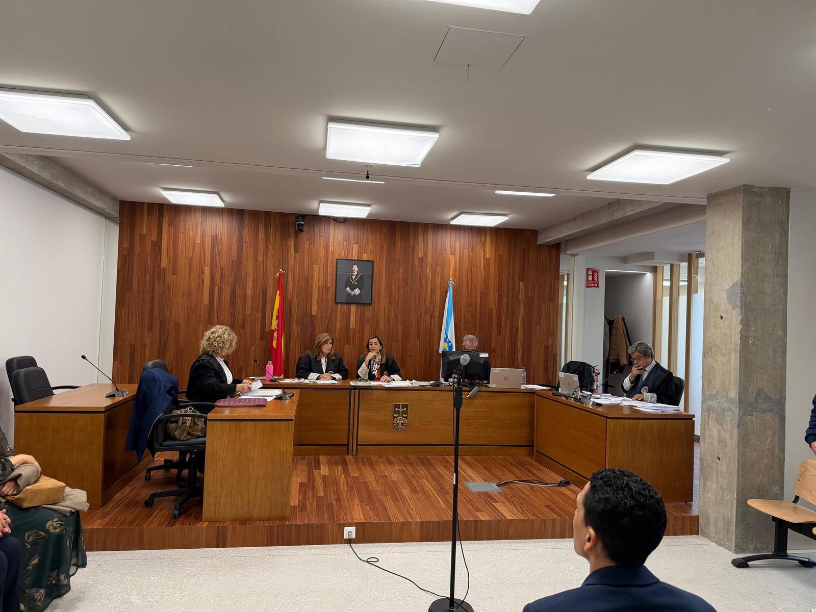 El acusado de increpar a un camarero en Vigo por su orientación sexual reconoce que predica contra la homosexualidad