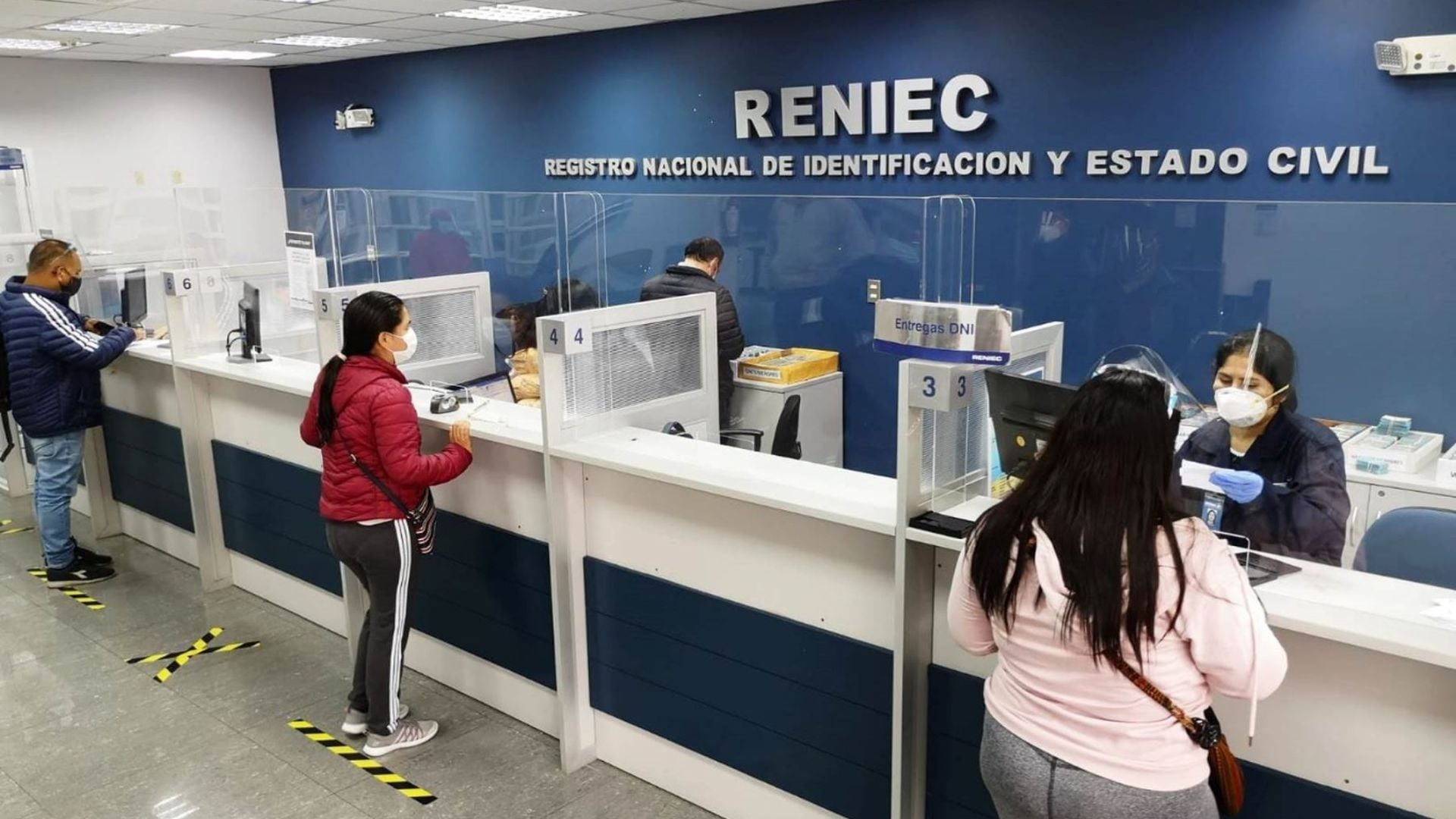 El trámite del DNI se puede realizar en cualquier oficina del Reniec. Foto: Andina