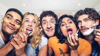 Llega a Disney+ ‘Adults’, la sitcom de la Generación Z que encantará a todos los fans de ‘Friends’ y de ‘Cómo conocí a vuestra madre’