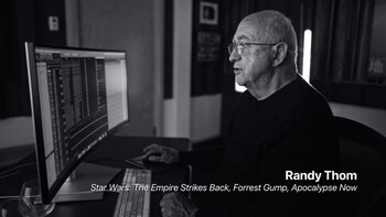 Randy Thom en estudio, expresando